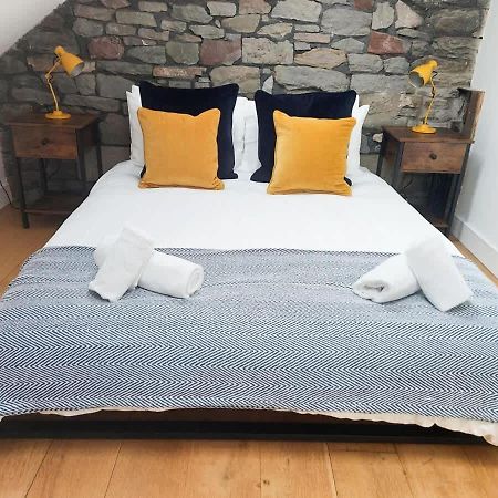 Converted Factory Loft Apartment 브리스틀 외부 사진
