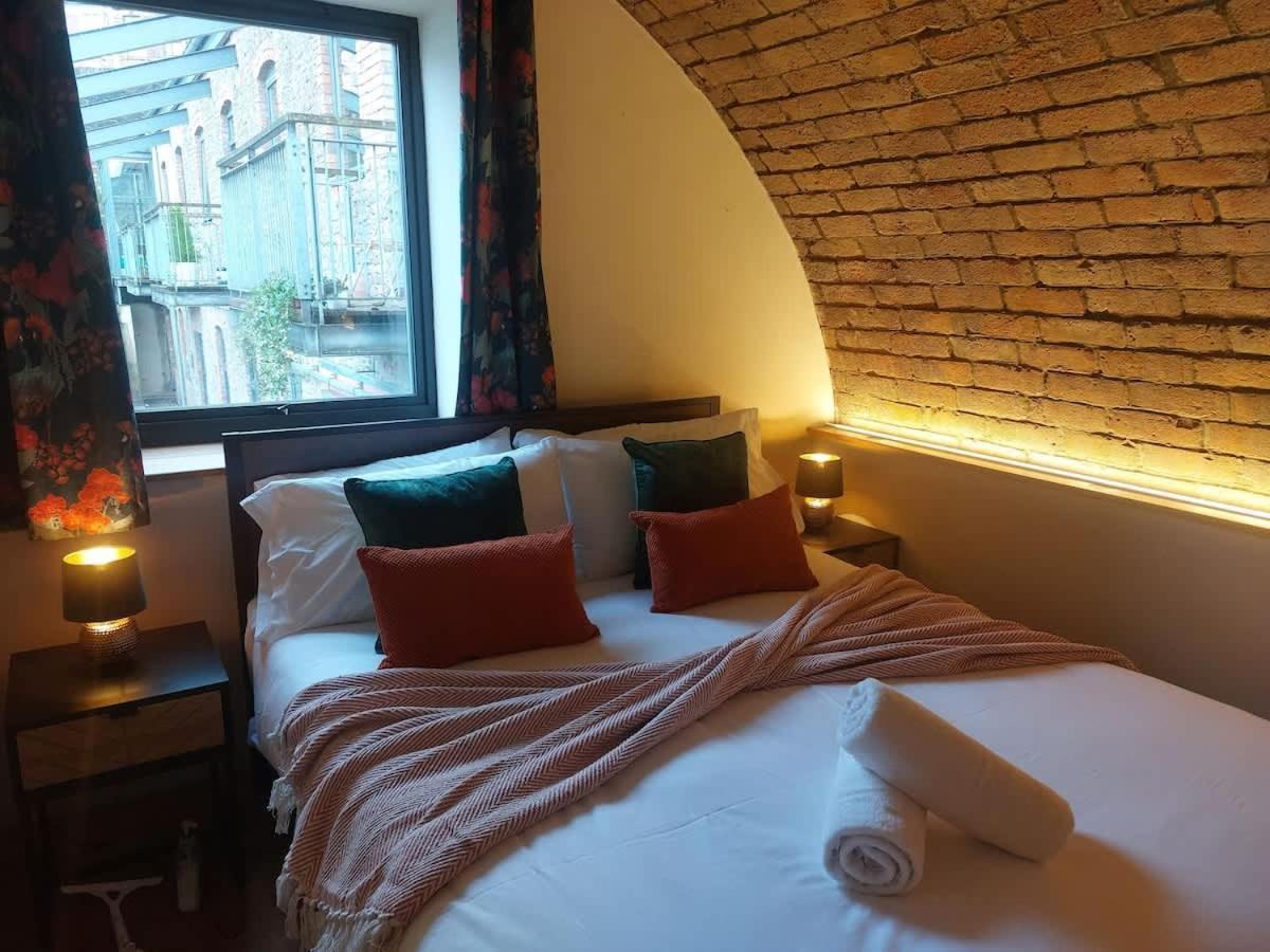 Converted Factory Loft Apartment 브리스틀 외부 사진