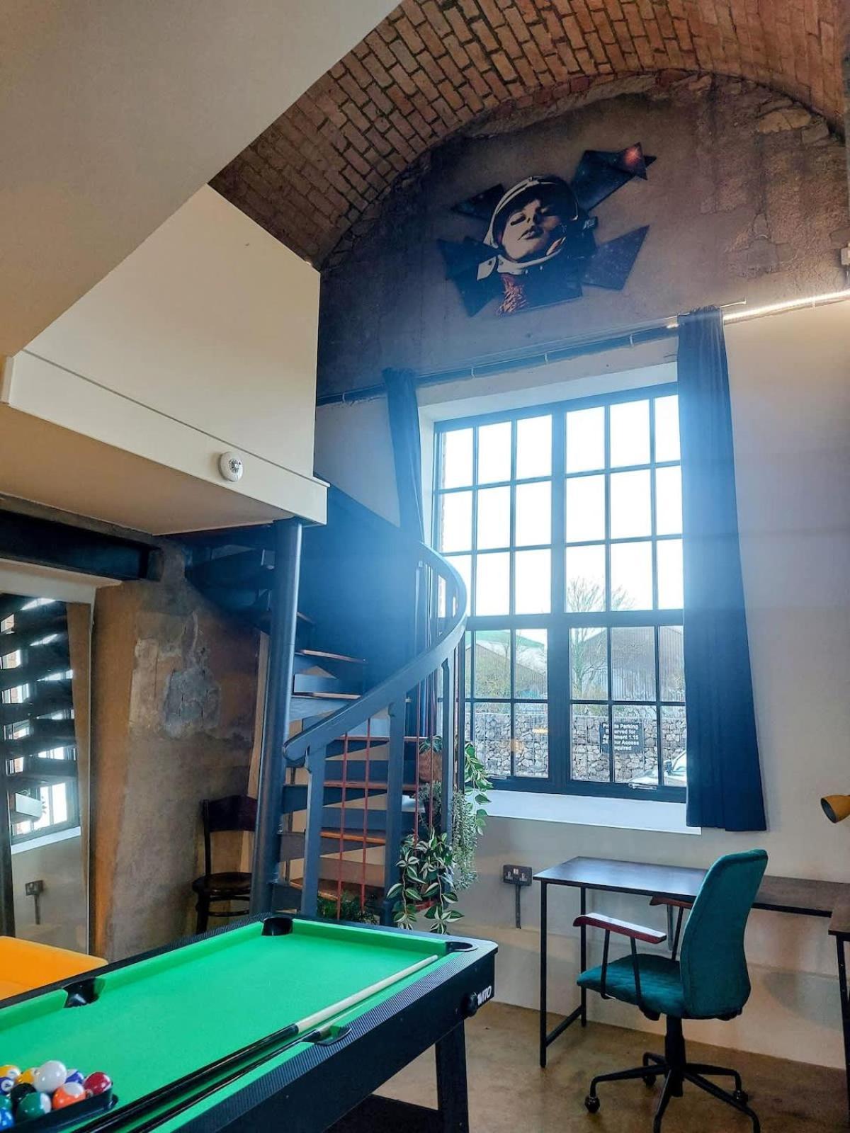 Converted Factory Loft Apartment 브리스틀 외부 사진